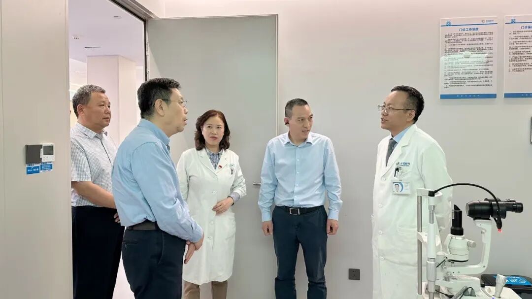 西安普瑞眼科医院向陕西省残疾人福利基金会捐赠30000元物资